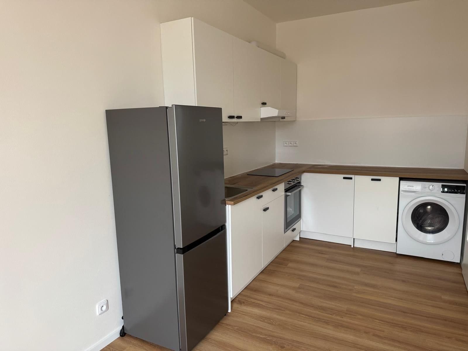 1 bedroom with open-plan kitchen flat to rent, 34 m², Českomoravská, Prague, Prague 1 bedroom with open-plan kitchen flat to rent, 34 m², Českomoravská, Prague, Prague