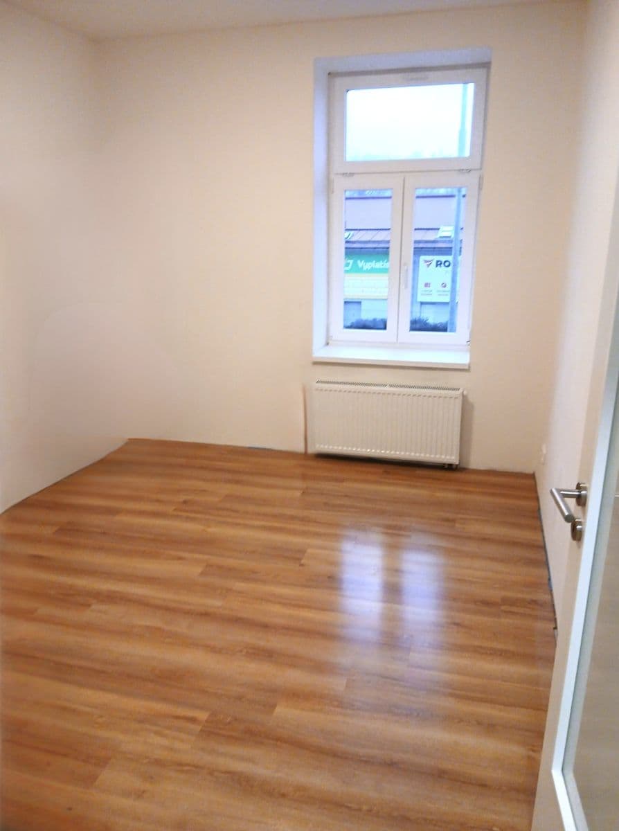 1 bedroom with open-plan kitchen flat to rent, 34 m², Českomoravská, Prague, Prague 1 bedroom with open-plan kitchen flat to rent, 34 m², Českomoravská, Prague, Prague