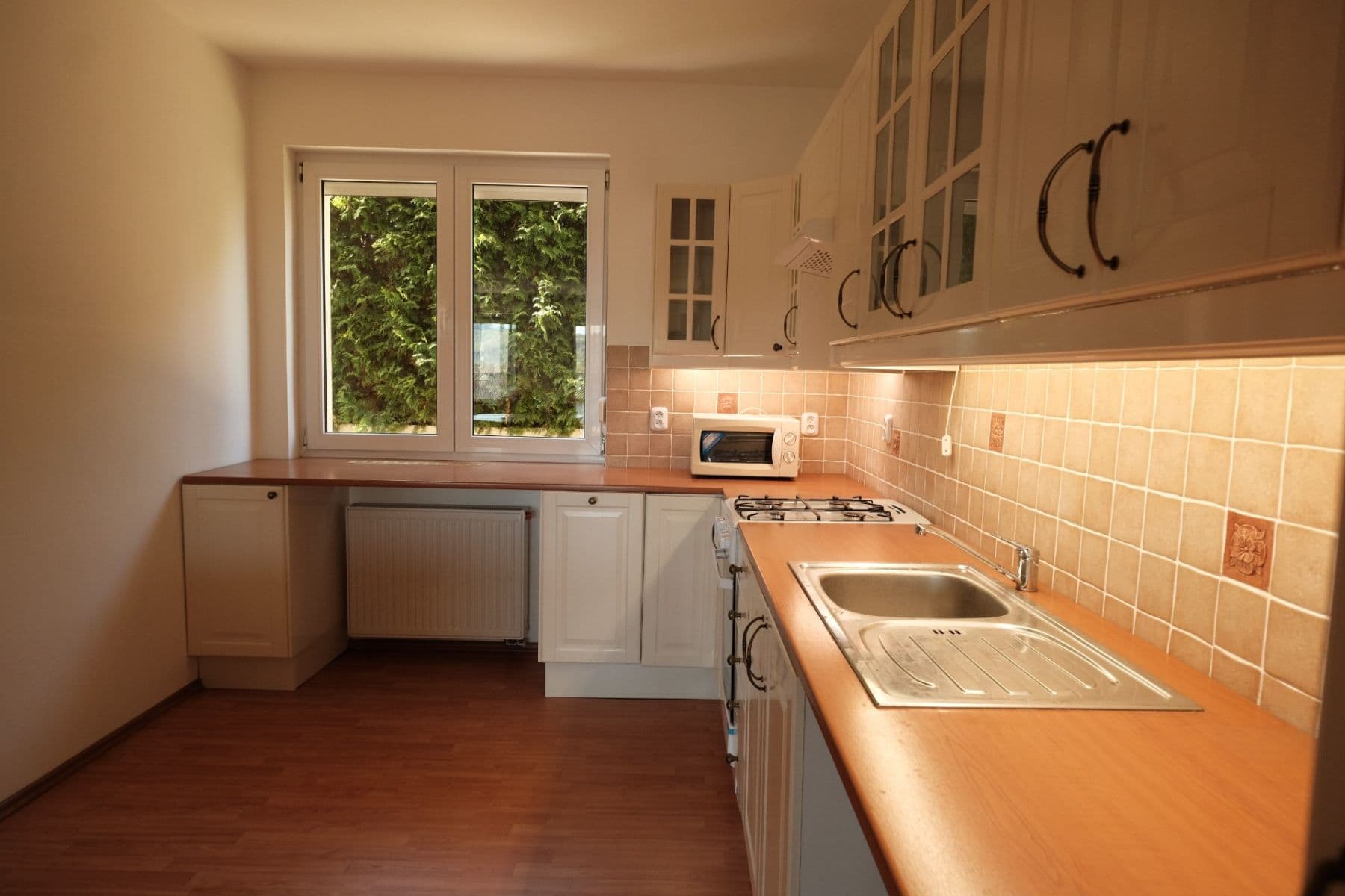 house to rent, 198 m², Luční, Králův Dvůr, Středočeský Region house to rent, 198 m², Luční, Králův Dvůr, Středočeský Region