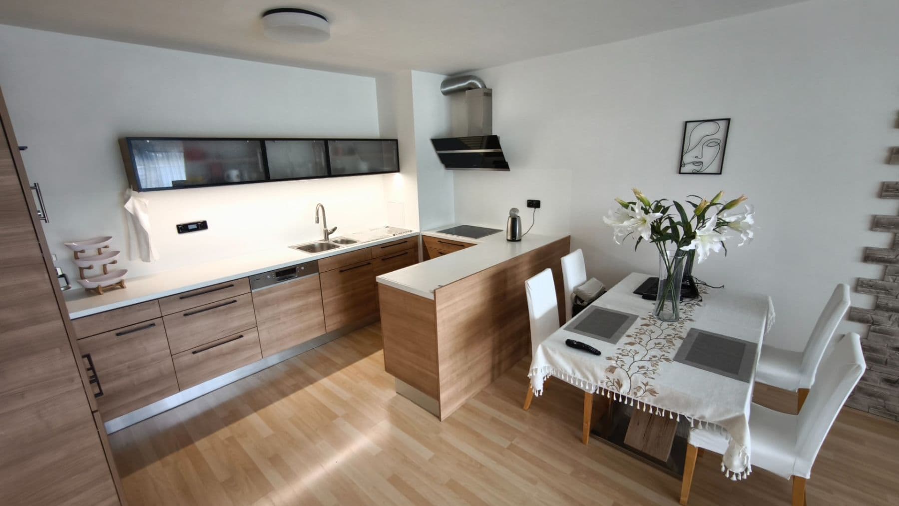 1 bedroom with open-plan kitchen flat for sale, 82 m², Na Harfě, Prague, Prague 1 bedroom with open-plan kitchen flat for sale, 82 m², Na Harfě, Prague, Prague
