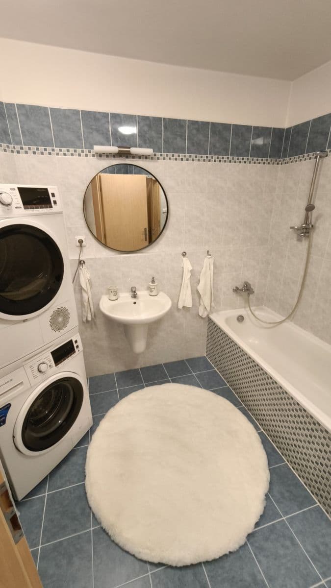 1 bedroom with open-plan kitchen flat for sale, 82 m², Na Harfě, Prague, Prague 1 bedroom with open-plan kitchen flat for sale, 82 m², Na Harfě, Prague, Prague