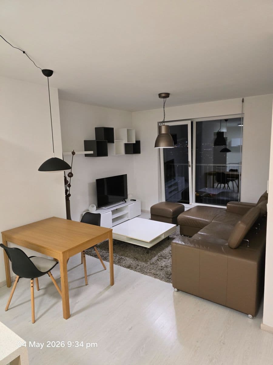1 bedroom with open-plan kitchen flat to rent, 56 m², Počernická, Prague, Prague 1 bedroom with open-plan kitchen flat to rent, 56 m², Počernická, Prague, Prague
