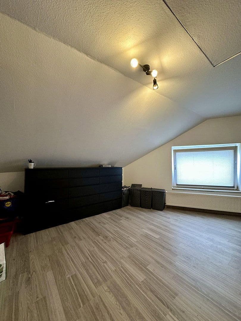 4 bedroom flat to rent, 110 m², Uslar, Lower Saxony 4 bedroom flat to rent, 110 m², Uslar, Lower Saxony