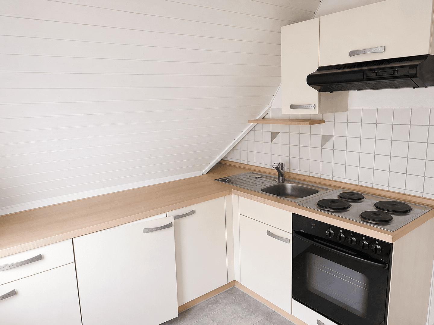 Studio flat to rent, 36 m², Großglocknerstrasse 73, Stuttgart, Baden-Württemberg Studio flat to rent, 36 m², Großglocknerstrasse 73, Stuttgart, Baden-Württemberg