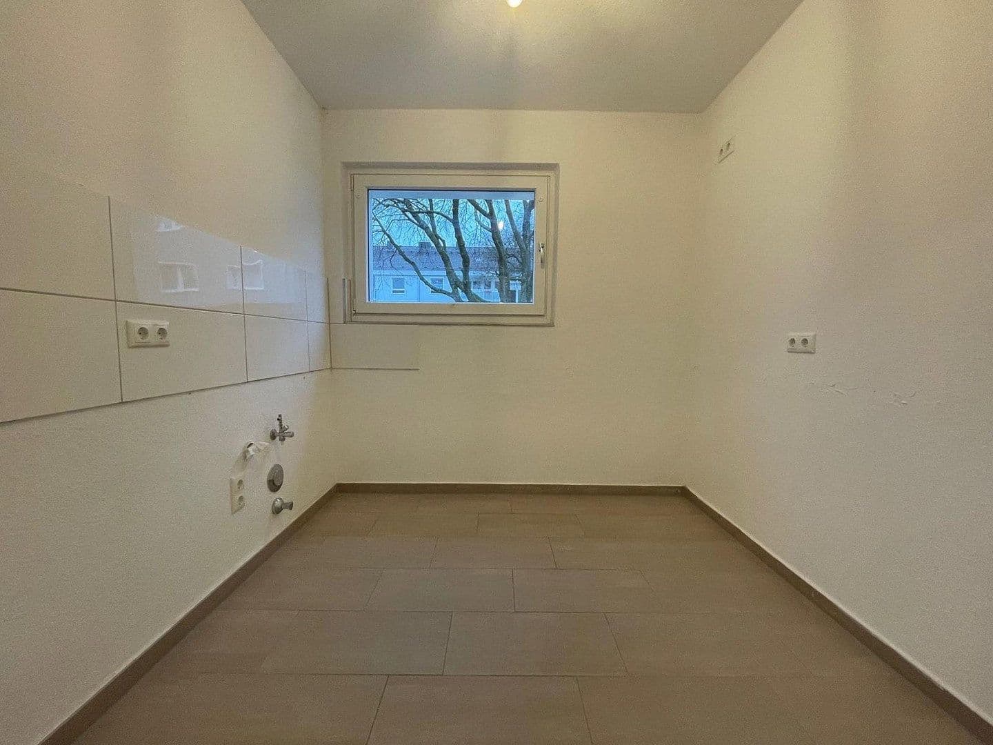 3 bedroom flat to rent, 77 m², Pestalozzistr., Mülheim, North Rhine-Westphalia 3 bedroom flat to rent, 77 m², Pestalozzistr., Mülheim, North Rhine-Westphalia