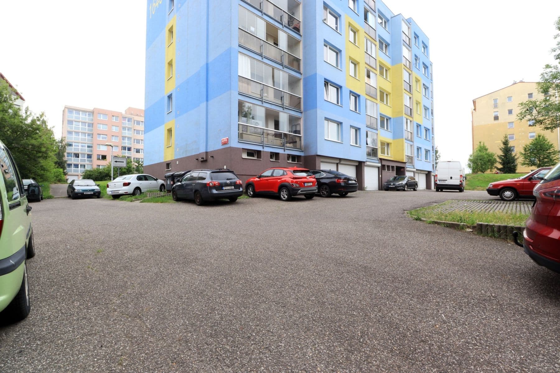 2 bedroom with open-plan kitchen flat to rent, 64 m², Malotická, Prague, Prague 2 bedroom with open-plan kitchen flat to rent, 64 m², Malotická, Prague, Prague