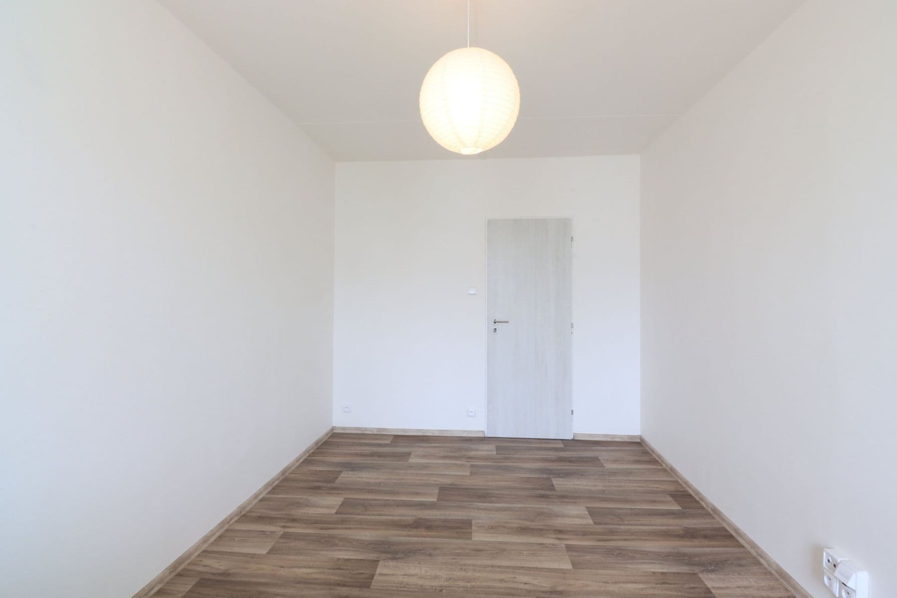 2 bedroom with open-plan kitchen flat to rent, 64 m², Malotická, Prague, Prague 2 bedroom with open-plan kitchen flat to rent, 64 m², Malotická, Prague, Prague
