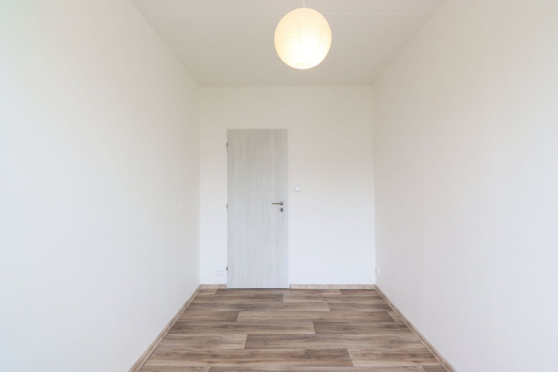 2 bedroom with open-plan kitchen flat to rent, 64 m², Malotická, Prague, Prague 2 bedroom with open-plan kitchen flat to rent, 64 m², Malotická, Prague, Prague