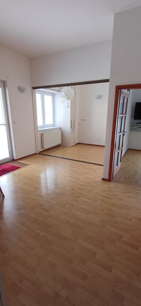 1 bedroom with open-plan kitchen flat to rent, 65 m², Jana Morávka, Jílové u Prahy, Středočeský Region 1 bedroom with open-plan kitchen flat to rent, 65 m², Jana Morávka, Jílové u Prahy, Středočeský Region