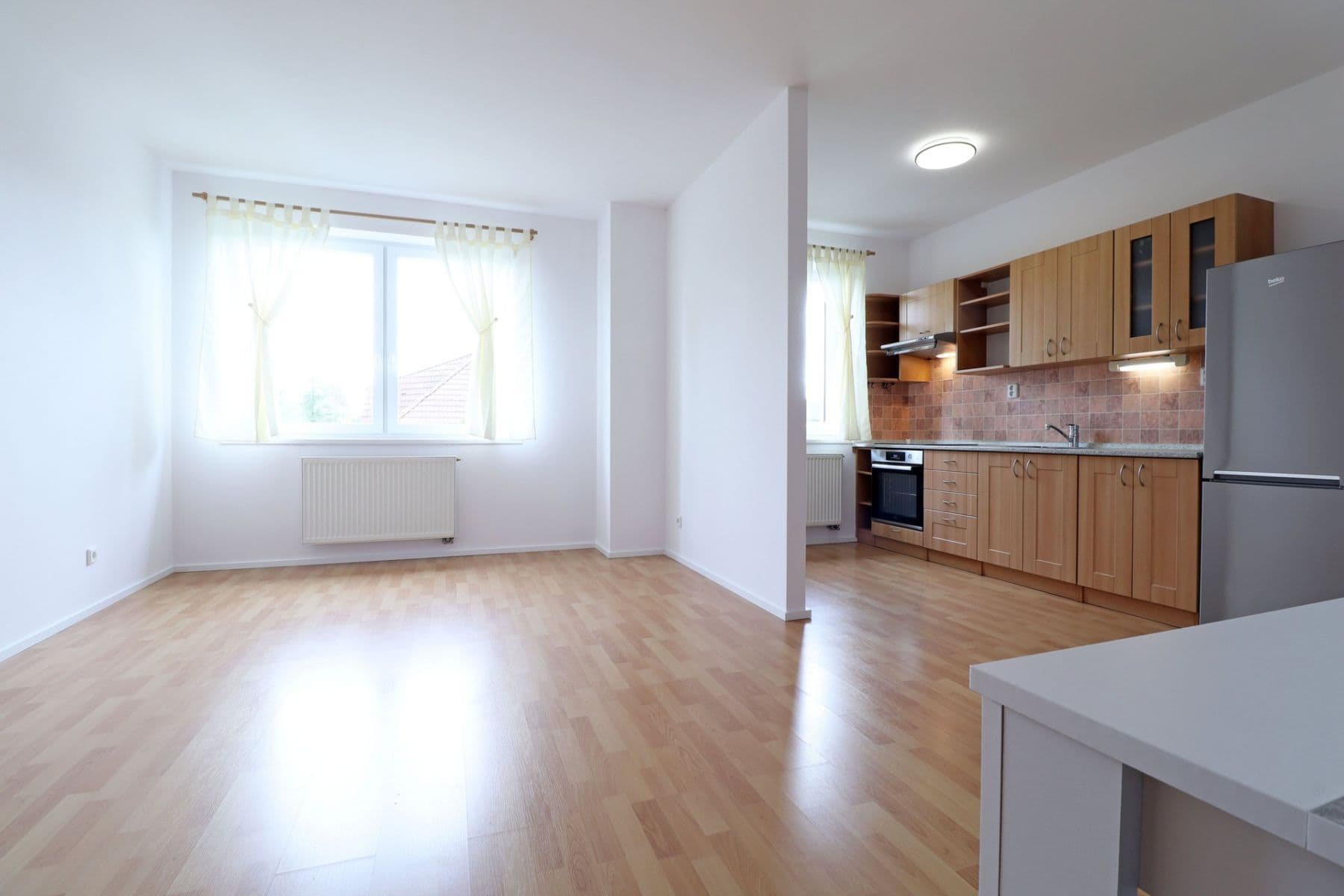 1 bedroom with open-plan kitchen flat to rent, 54 m², Revoluční, Šestajovice, Středočeský Region 1 bedroom with open-plan kitchen flat to rent, 54 m², Revoluční, Šestajovice, Středočeský Region