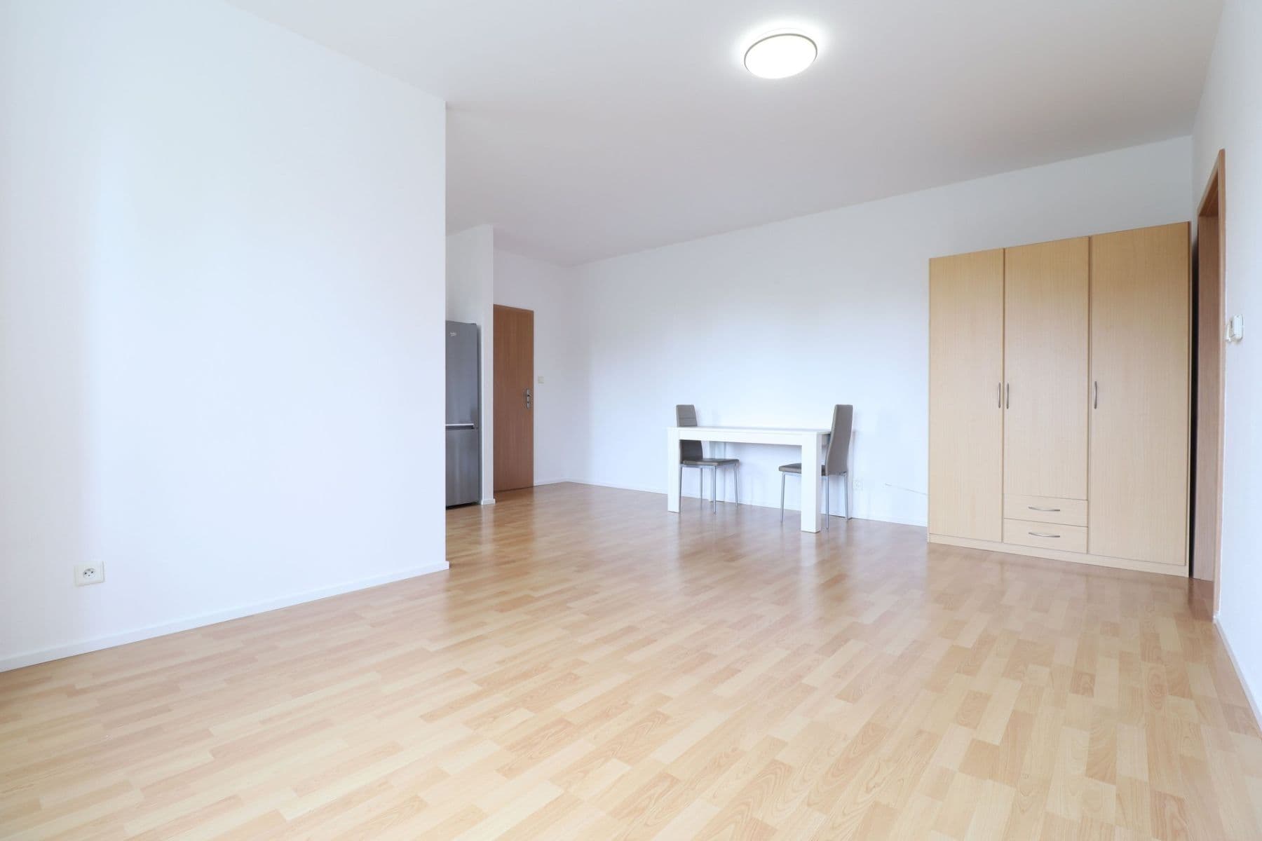 1 bedroom with open-plan kitchen flat to rent, 54 m², Revoluční, Šestajovice, Středočeský Region 1 bedroom with open-plan kitchen flat to rent, 54 m², Revoluční, Šestajovice, Středočeský Region