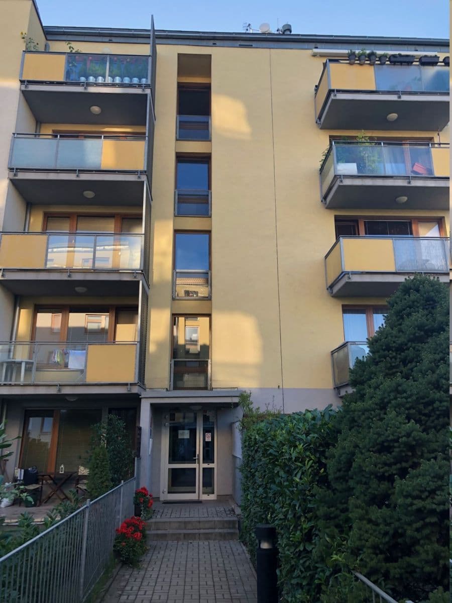 1 bedroom with open-plan kitchen flat to rent, 54 m², Nepelova, Prague, Prague 1 bedroom with open-plan kitchen flat to rent, 54 m², Nepelova, Prague, Prague
