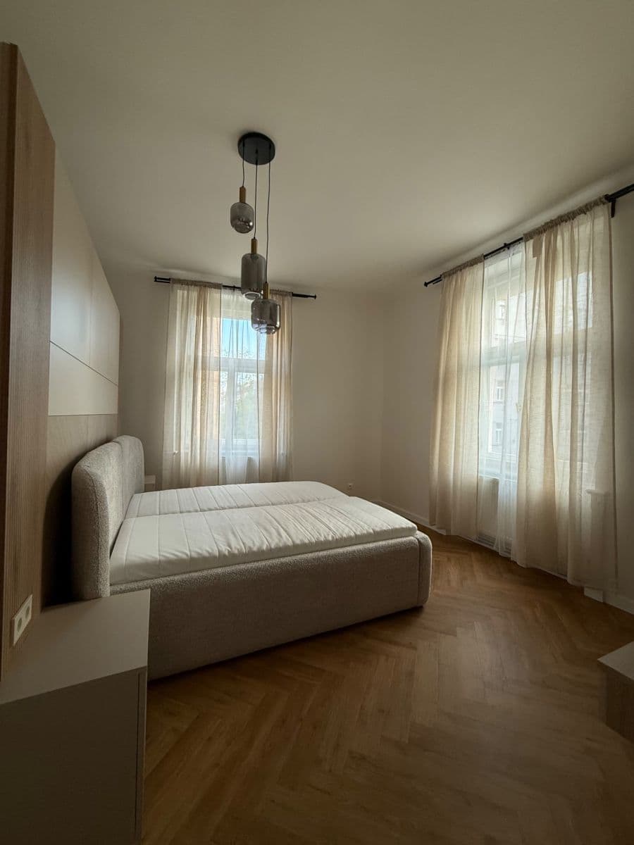 1 bedroom with open-plan kitchen flat to rent, 64 m², Kubelíkova, Prague, Prague 1 bedroom with open-plan kitchen flat to rent, 64 m², Kubelíkova, Prague, Prague