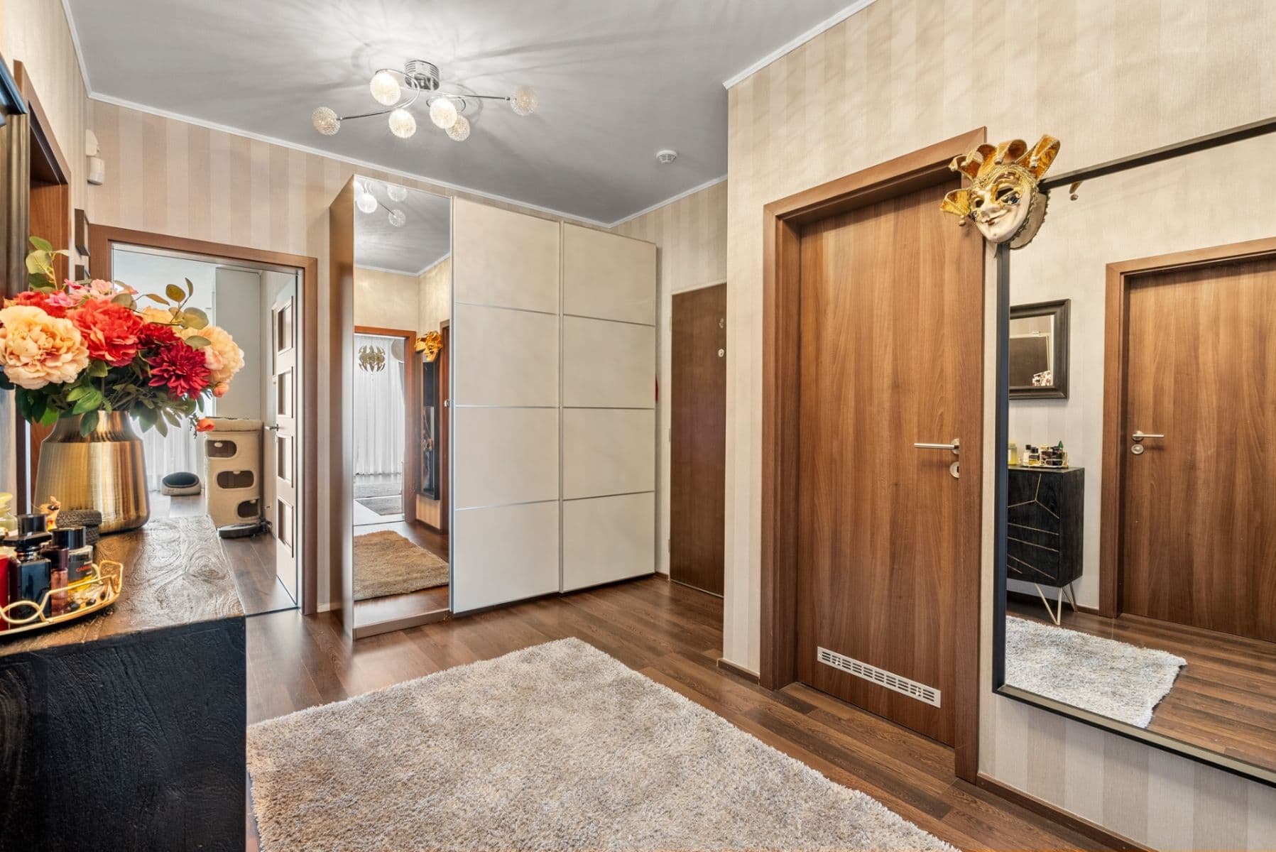 2 bedroom with open-plan kitchen flat for sale, 87 m², Hlučkova, Prague, Prague 2 bedroom with open-plan kitchen flat for sale, 87 m², Hlučkova, Prague, Prague