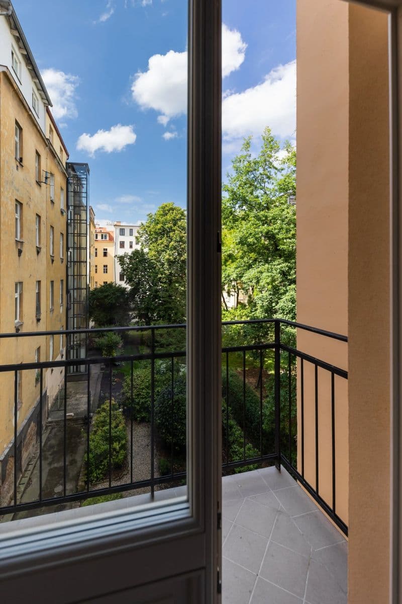 Studio flat to rent, 36 m², Veletržní, Prague, Prague Studio flat to rent, 36 m², Veletržní, Prague, Prague