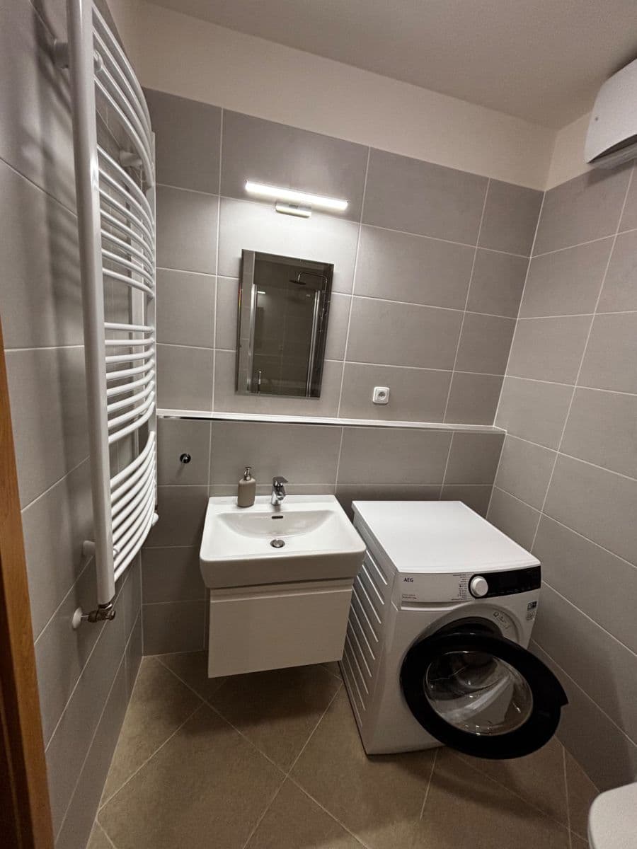 Studio flat to rent, 29 m², Thomasova, Prague, Prague Studio flat to rent, 29 m², Thomasova, Prague, Prague