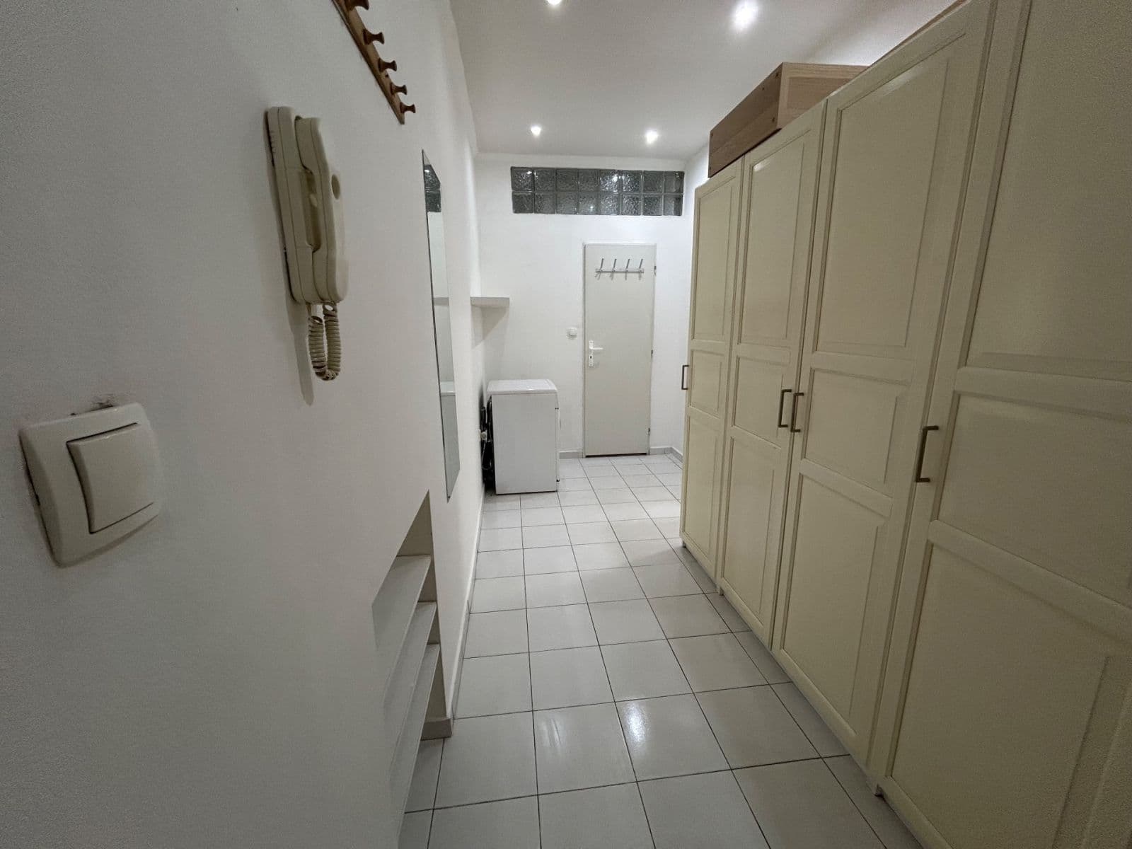 Studio flat to rent, 38 m², U Uranie, Prague, Prague Studio flat to rent, 38 m², U Uranie, Prague, Prague