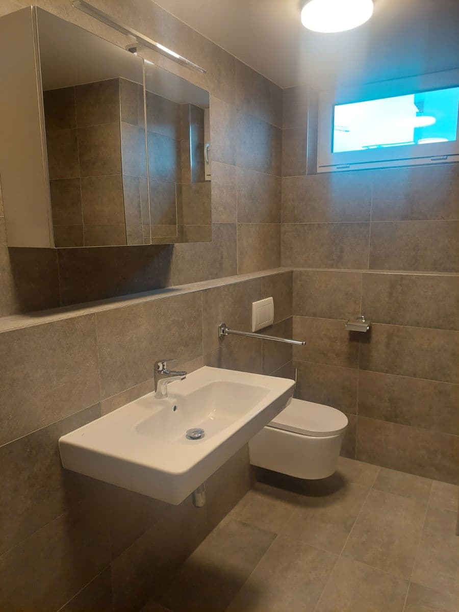2 bedroom with open-plan kitchen flat to rent, 66 m², U Továren, Prague, Prague 2 bedroom with open-plan kitchen flat to rent, 66 m², U Továren, Prague, Prague