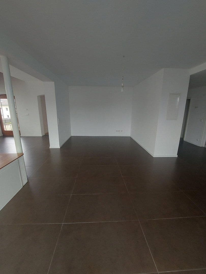 4 bedroom flat to rent, 150 m², Emmendingen, Baden-Württemberg 4 bedroom flat to rent, 150 m², Emmendingen, Baden-Württemberg