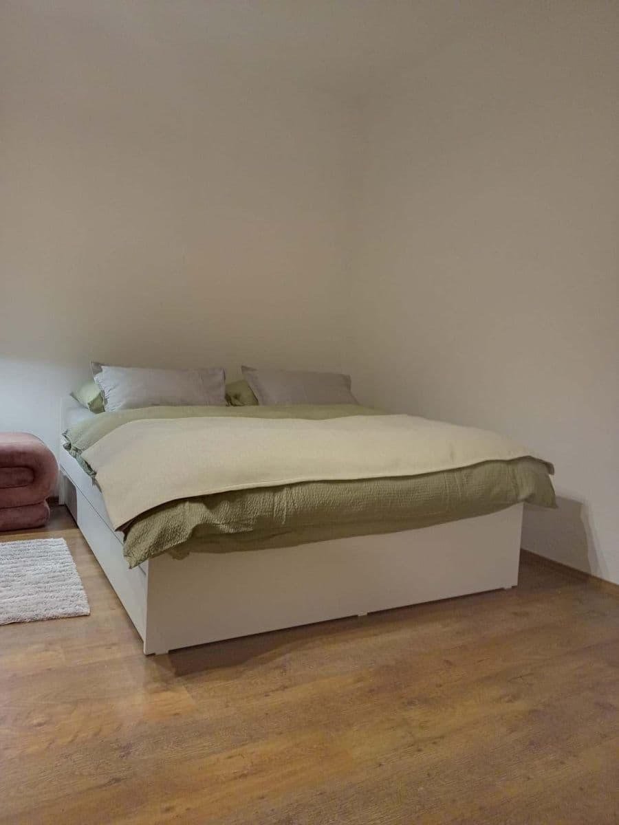 flat to rent, 45 m², Horova, Hradec Králové, Královéhradecký Region flat to rent, 45 m², Horova, Hradec Králové, Královéhradecký Region