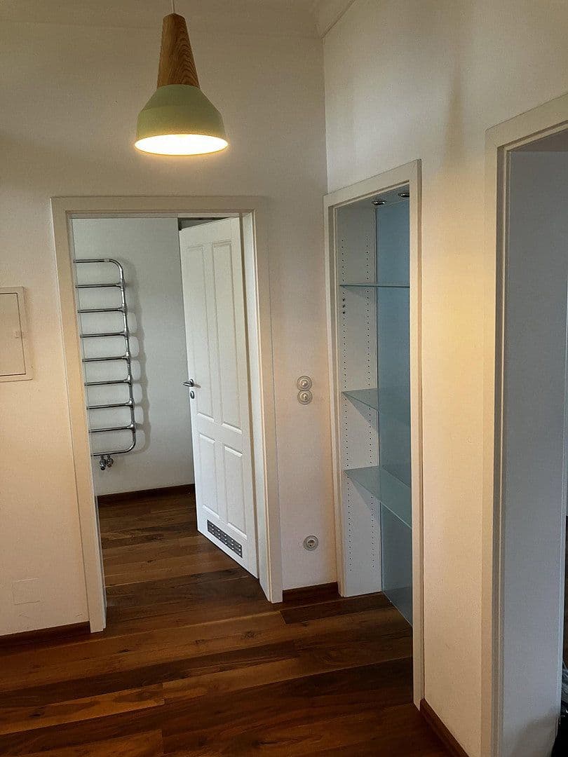 1 bedroom with open-plan kitchen flat to rent, 90 m², Bad Homburg vor der Höhe, Hesse 1 bedroom with open-plan kitchen flat to rent, 90 m², Bad Homburg vor der Höhe, Hesse