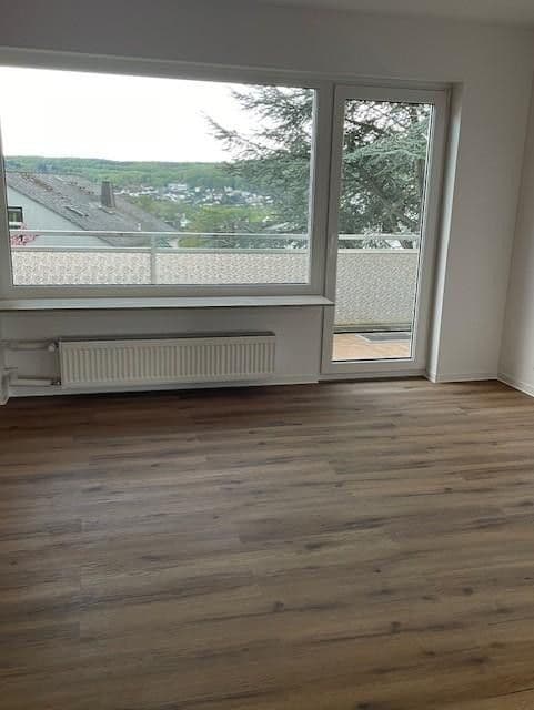 4 bedroom flat to rent, 170 m², Fichtenstraße 40, Niedernhausen, Hesse 4 bedroom flat to rent, 170 m², Fichtenstraße 40, Niedernhausen, Hesse