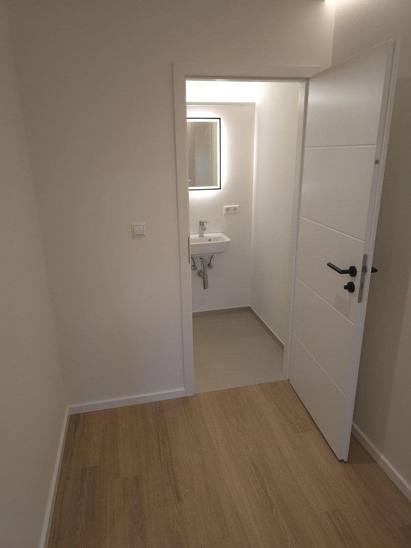 1 bedroom with open-plan kitchen flat for sale, 75 m², Rosenweg 4, Markgröningen, Baden-Württemberg 1 bedroom with open-plan kitchen flat for sale, 75 m², Rosenweg 4, Markgröningen, Baden-Württemberg