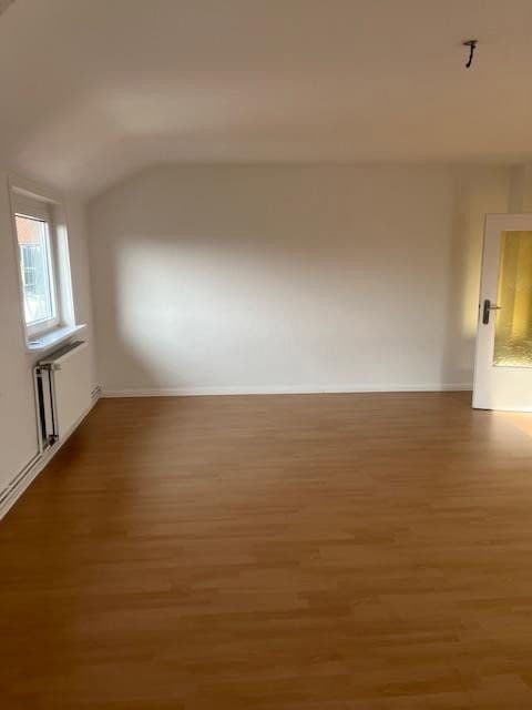 3 bedroom flat to rent, 81 m², Nibourstaße 9, Hamelin, Lower Saxony 3 bedroom flat to rent, 81 m², Nibourstaße 9, Hamelin, Lower Saxony