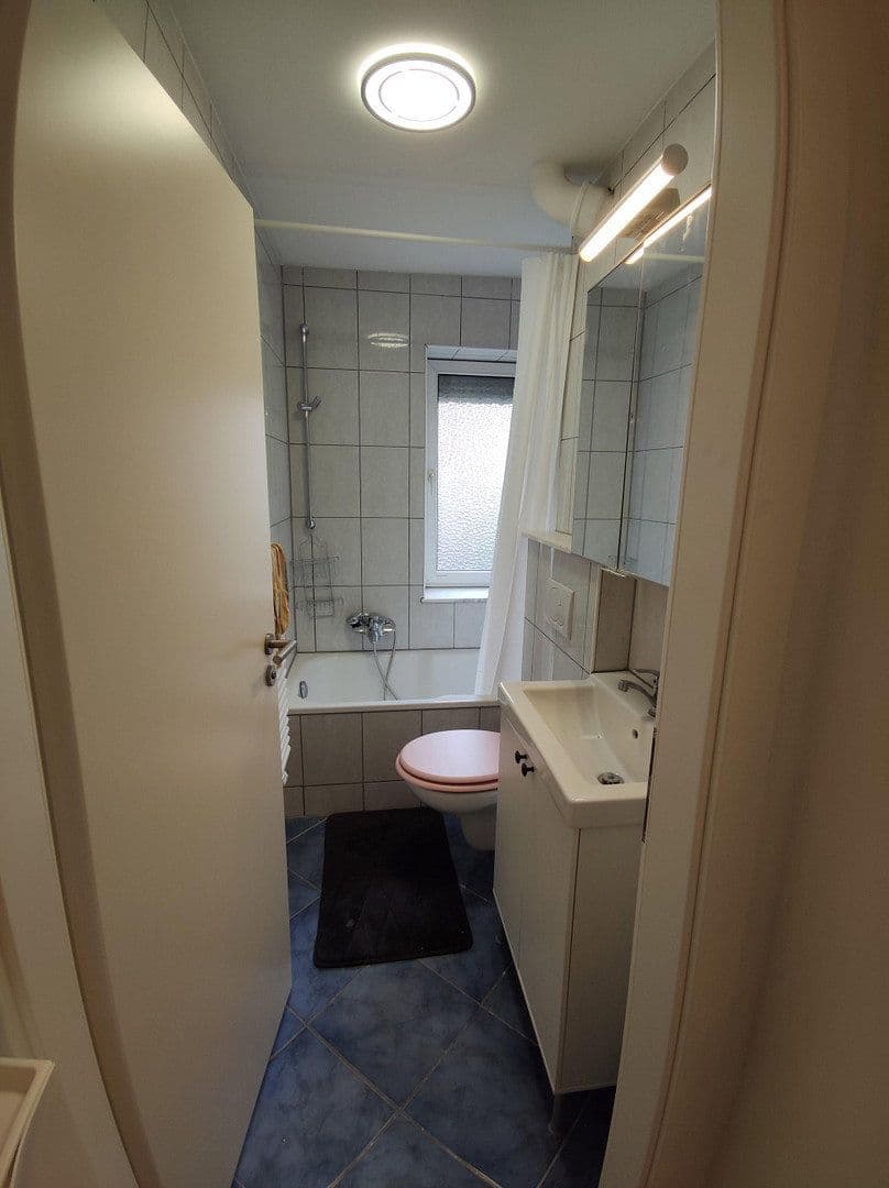 1 bedroom with open-plan kitchen flat to rent, 55 m², Geibelstraße 70, Ludwigshafen, Rhineland-Palatinate 1 bedroom with open-plan kitchen flat to rent, 55 m², Geibelstraße 70, Ludwigshafen, Rhineland-Palatinate