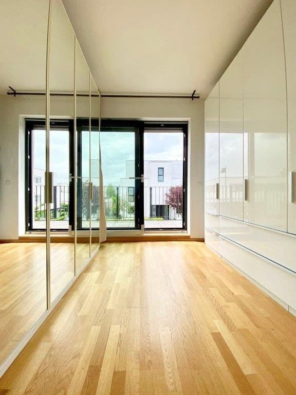 house to rent, 254 m², Ottilie-Wildermuth-Weg 4, Frankfurt, Hesse house to rent, 254 m², Ottilie-Wildermuth-Weg 4, Frankfurt, Hesse