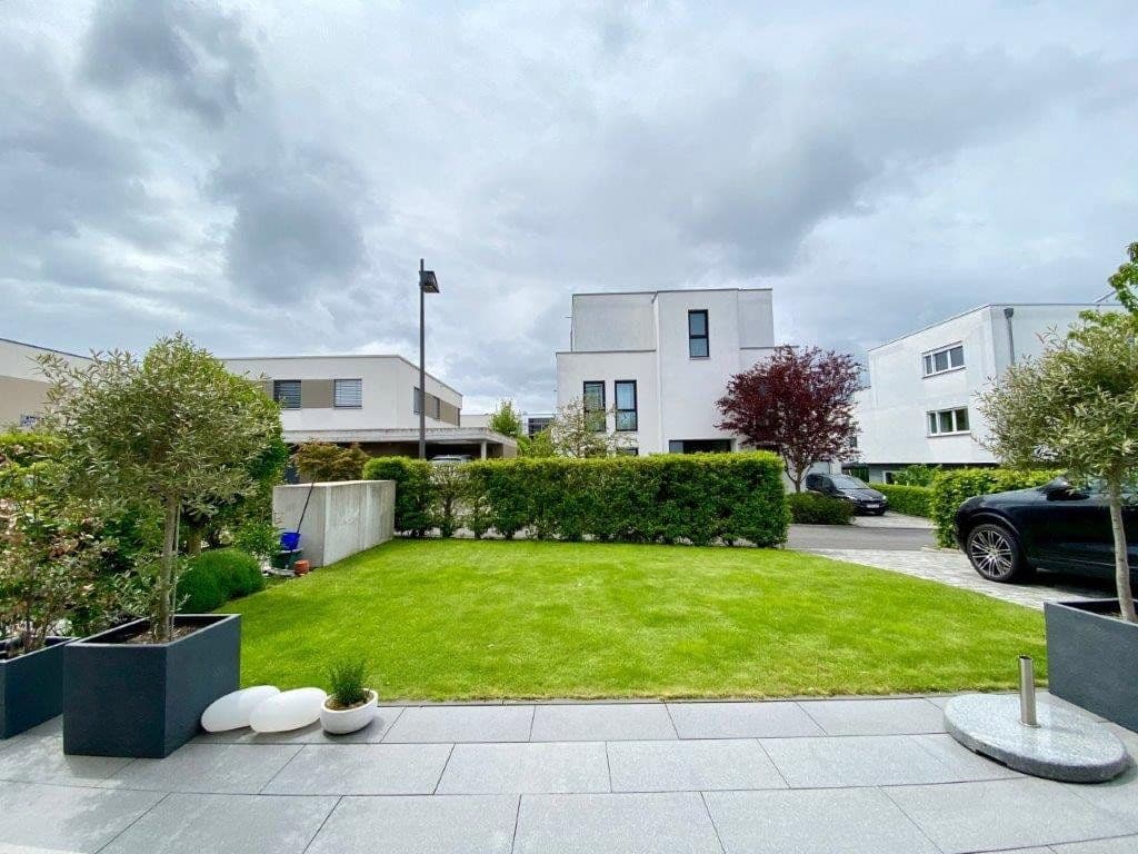 house to rent, 254 m², Ottilie-Wildermuth-Weg 4, Frankfurt, Hesse house to rent, 254 m², Ottilie-Wildermuth-Weg 4, Frankfurt, Hesse