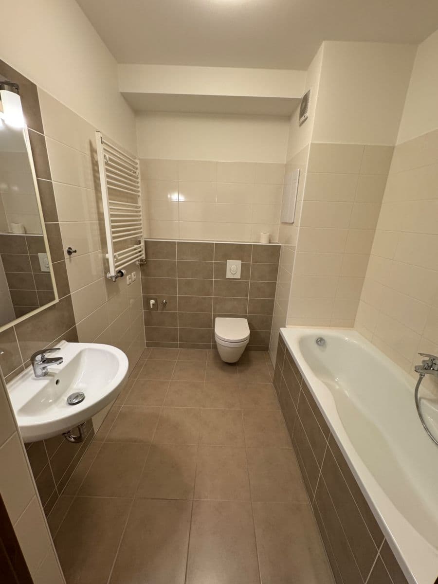 Studio flat to rent, 33 m², Blšanecká, Prague, Prague Studio flat to rent, 33 m², Blšanecká, Prague, Prague