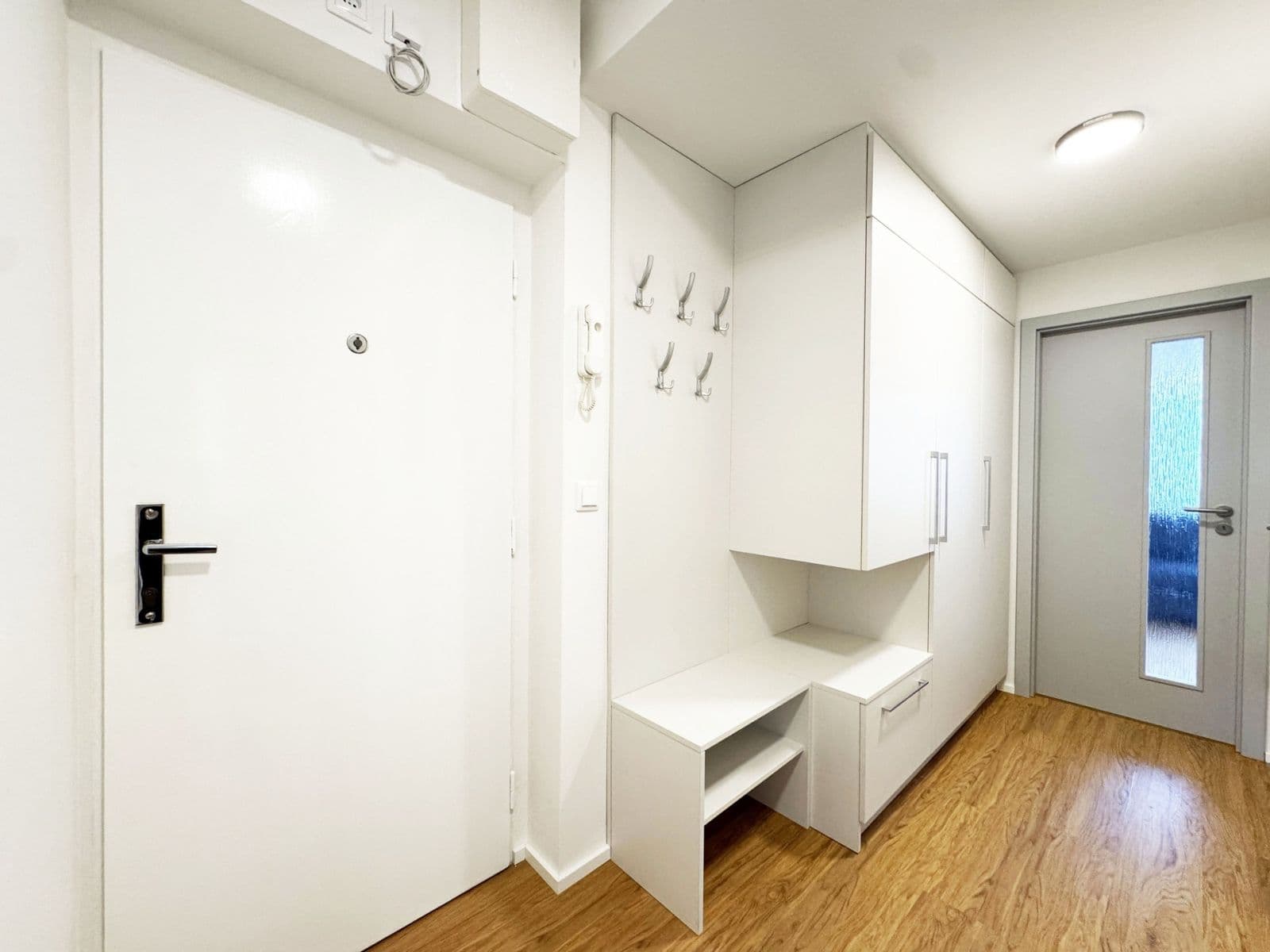2 bedroom with open-plan kitchen flat to rent, 55 m², Nad olšinami, Prague, Prague 2 bedroom with open-plan kitchen flat to rent, 55 m², Nad olšinami, Prague, Prague