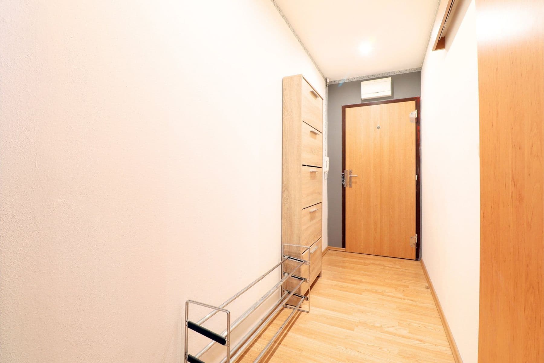 2 bedroom with open-plan kitchen flat to rent, 56 m², Bukovecká, Prague, Prague 2 bedroom with open-plan kitchen flat to rent, 56 m², Bukovecká, Prague, Prague