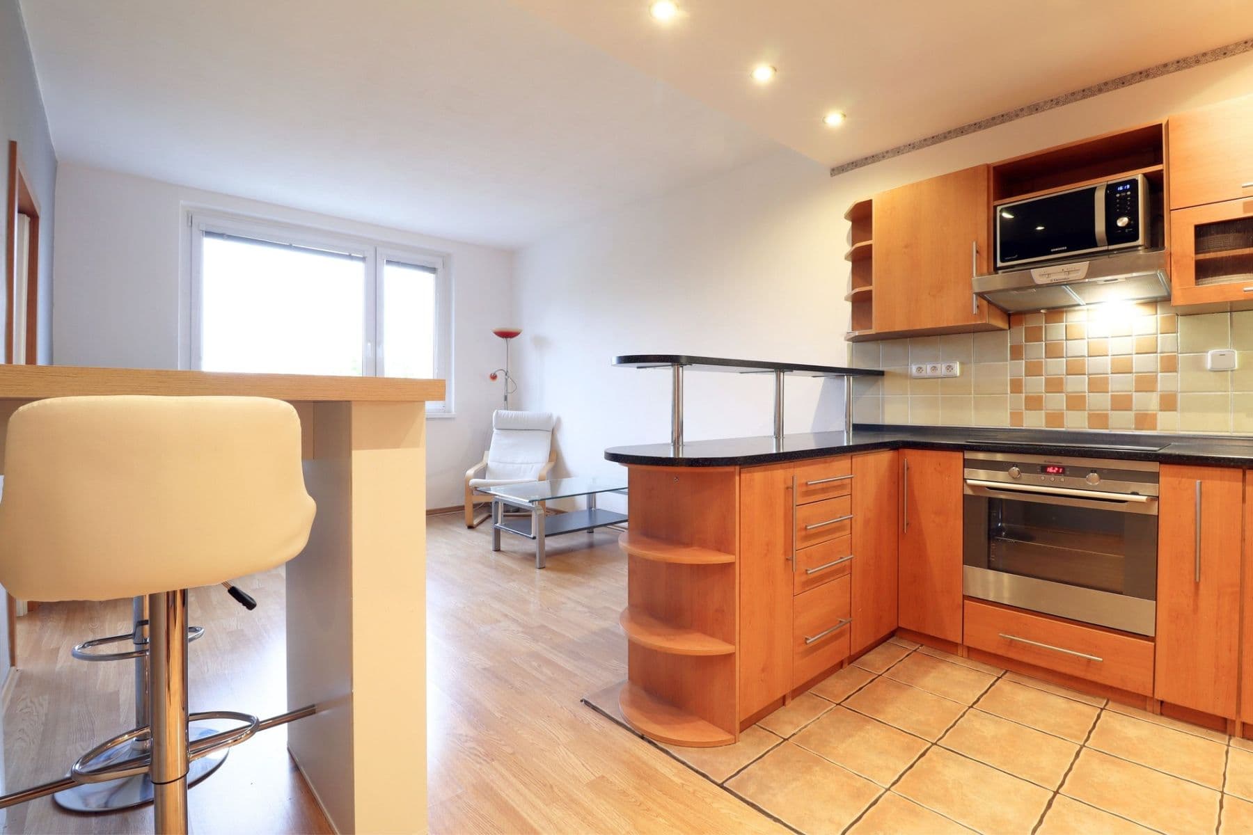 2 bedroom with open-plan kitchen flat to rent, 56 m², Bukovecká, Prague, Prague 2 bedroom with open-plan kitchen flat to rent, 56 m², Bukovecká, Prague, Prague