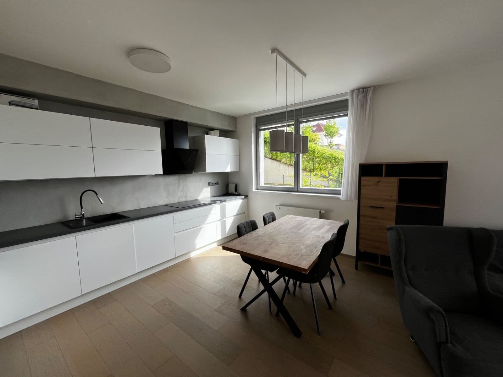 2 bedroom with open-plan kitchen flat to rent, 87 m², Kačírkova, Prague, Prague 2 bedroom with open-plan kitchen flat to rent, 87 m², Kačírkova, Prague, Prague