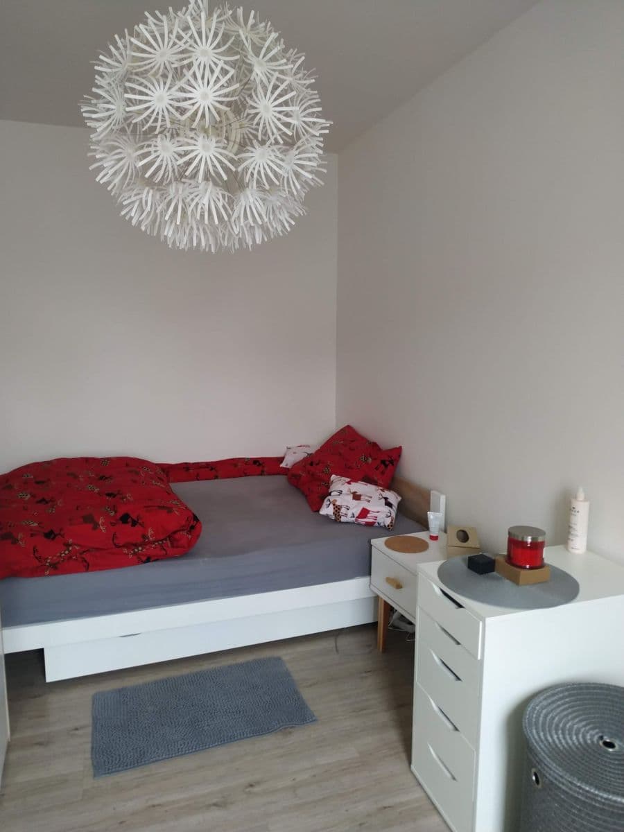 Studio flat to rent, 40 m², Partyzánská, Odolena Voda, Středočeský Region Studio flat to rent, 40 m², Partyzánská, Odolena Voda, Středočeský Region
