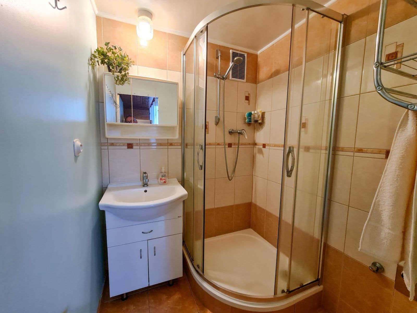 3 bedroom flat for sale, 85 m², Svatošská, Karlovy Vary, Karlovarský Region 3 bedroom flat for sale, 85 m², Svatošská, Karlovy Vary, Karlovarský Region