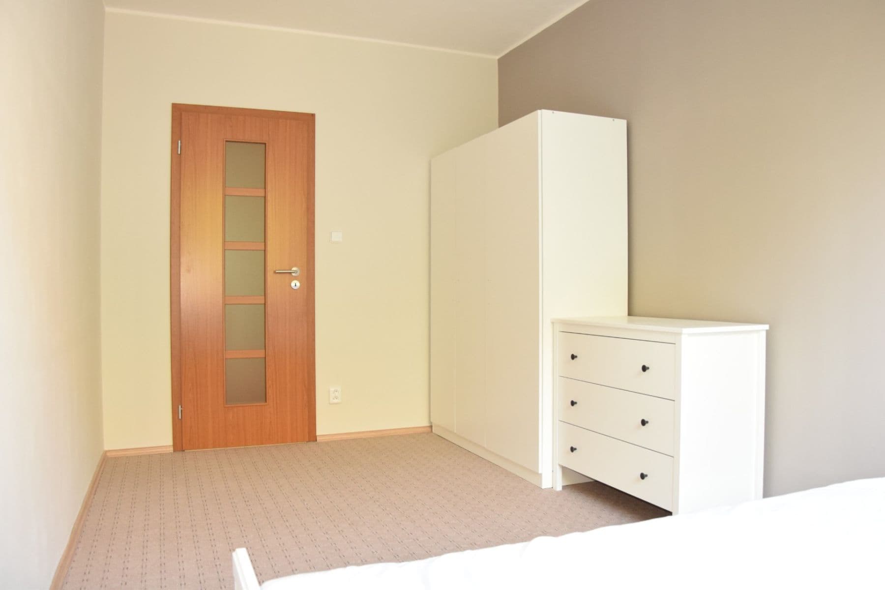 2 bedroom with open-plan kitchen flat to rent, 80 m², Daškova, Prague, Prague 2 bedroom with open-plan kitchen flat to rent, 80 m², Daškova, Prague, Prague