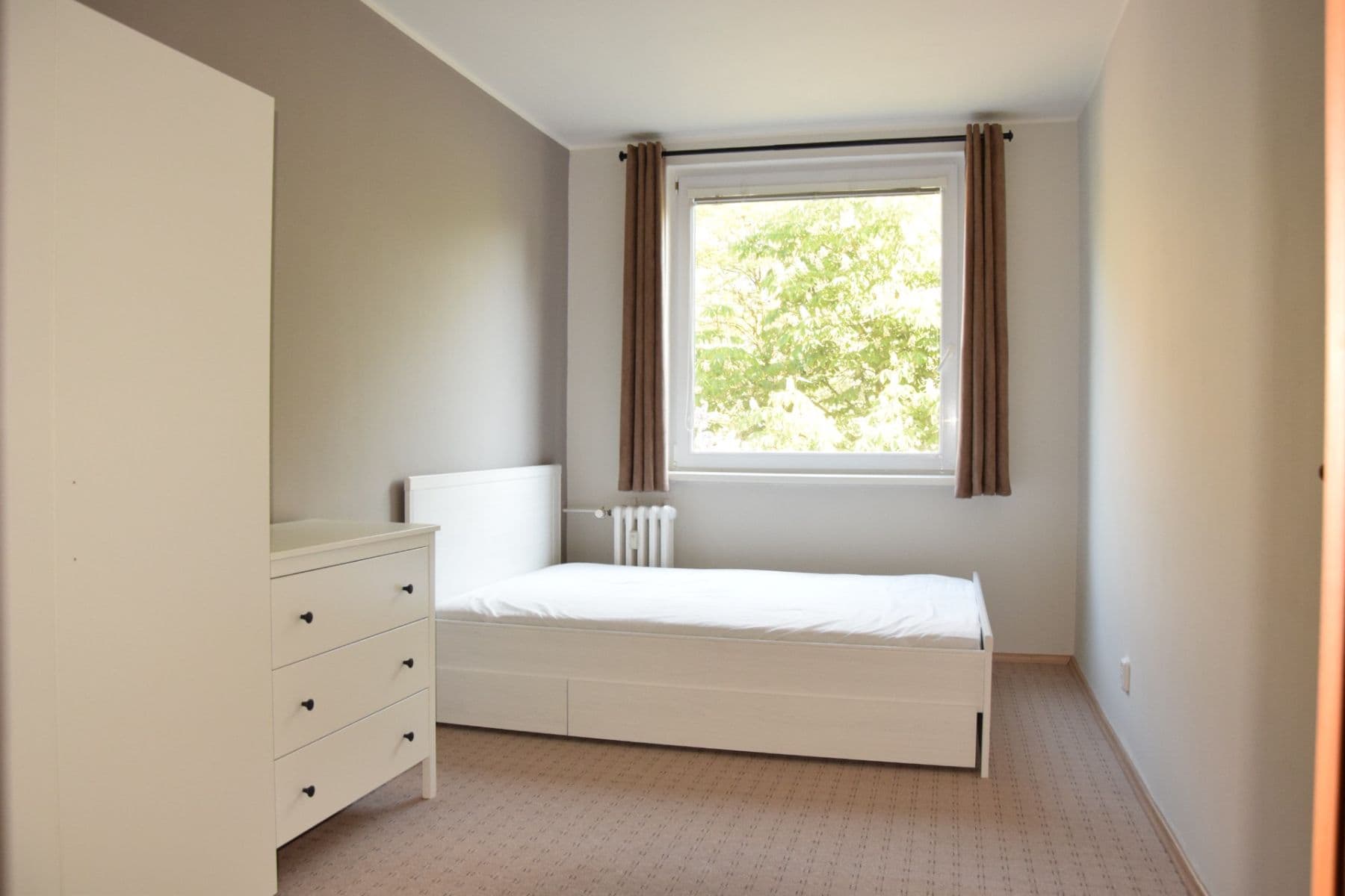 2 bedroom with open-plan kitchen flat to rent, 80 m², Daškova, Prague, Prague 2 bedroom with open-plan kitchen flat to rent, 80 m², Daškova, Prague, Prague