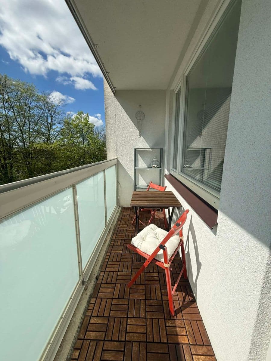 2 bedroom with open-plan kitchen flat to rent, 80 m², Daškova, Prague, Prague 2 bedroom with open-plan kitchen flat to rent, 80 m², Daškova, Prague, Prague
