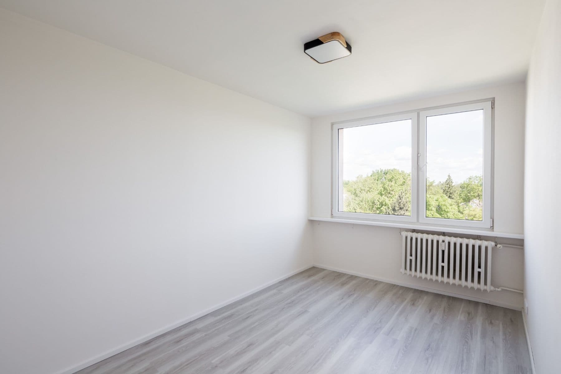 2 bedroom with open-plan kitchen flat to rent, 67 m², Mirovická, Prague, Prague 2 bedroom with open-plan kitchen flat to rent, 67 m², Mirovická, Prague, Prague