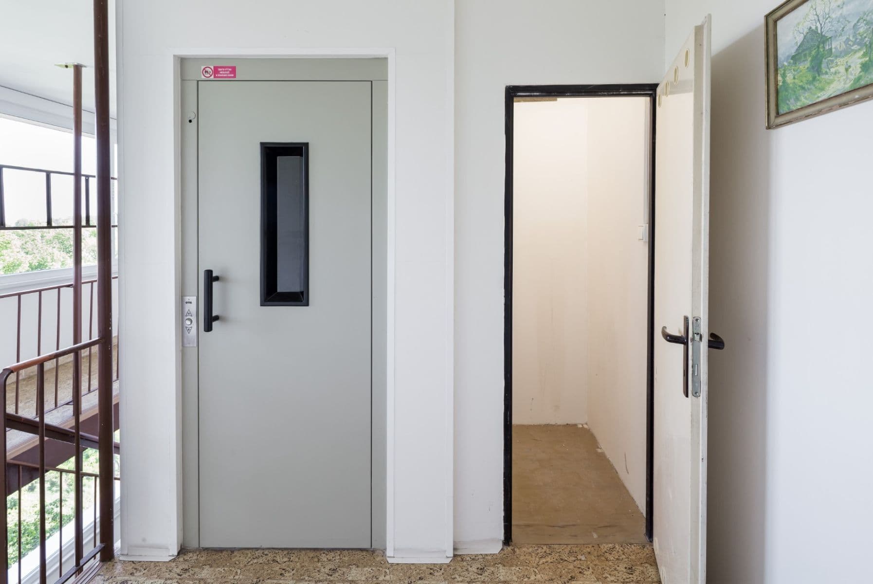 2 bedroom with open-plan kitchen flat to rent, 67 m², Mirovická, Prague, Prague 2 bedroom with open-plan kitchen flat to rent, 67 m², Mirovická, Prague, Prague