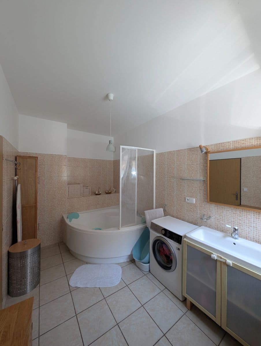 house for sale, 300 m², náměstí Kněžny Ludmily, Tetín, Středočeský Region house for sale, 300 m², náměstí Kněžny Ludmily, Tetín, Středočeský Region