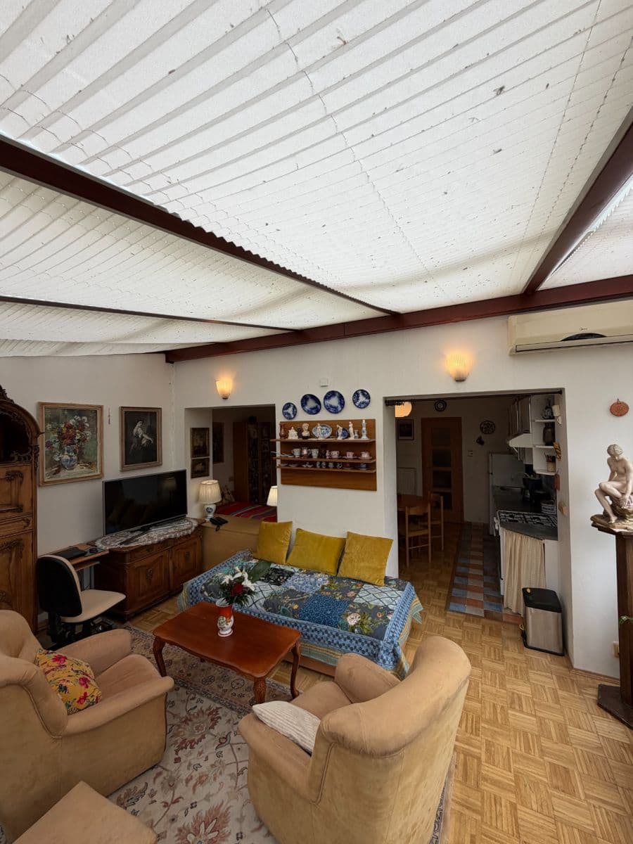 1 bedroom with open-plan kitchen flat to rent, 41 m², Ohnivcova, Prague, Prague 1 bedroom with open-plan kitchen flat to rent, 41 m², Ohnivcova, Prague, Prague