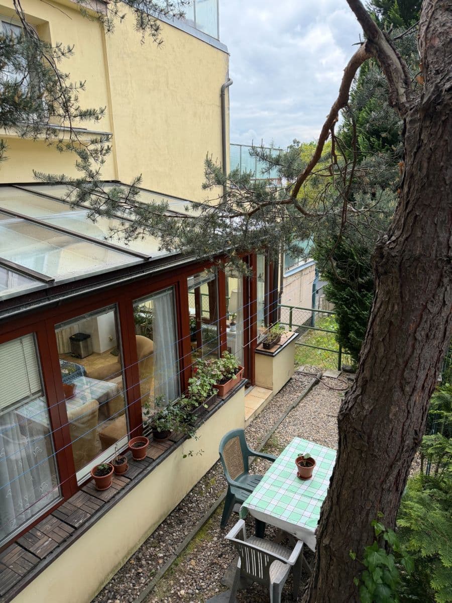 1 bedroom with open-plan kitchen flat to rent, 41 m², Ohnivcova, Prague, Prague 1 bedroom with open-plan kitchen flat to rent, 41 m², Ohnivcova, Prague, Prague
