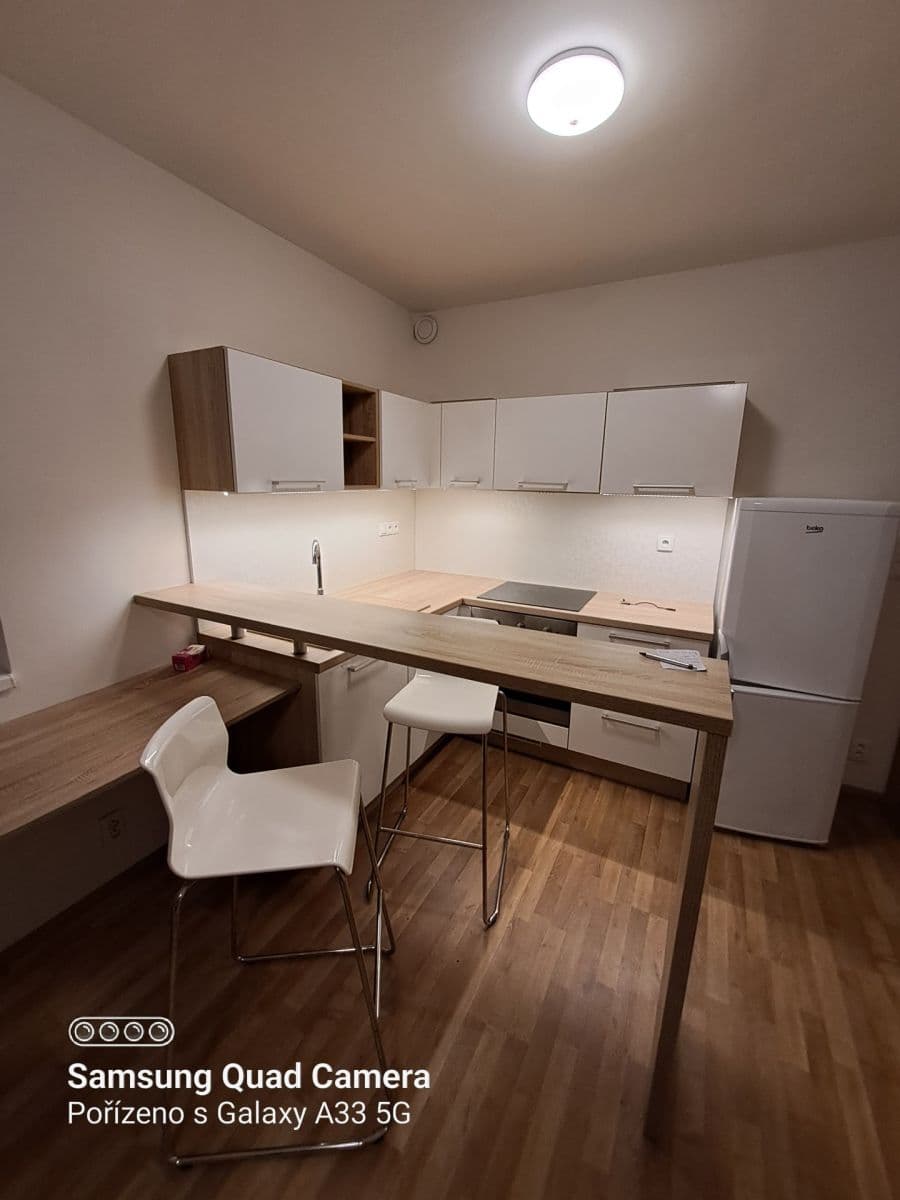 Studio flat to rent, 37 m², Aloise Rašína, Olomouc, Olomoucký Region Studio flat to rent, 37 m², Aloise Rašína, Olomouc, Olomoucký Region