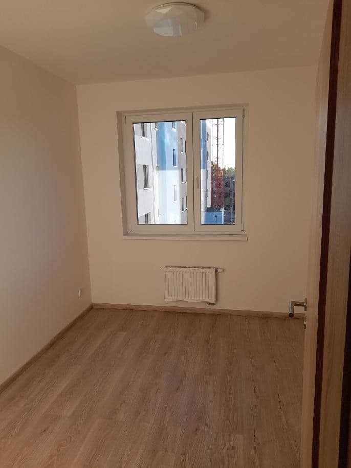 2 bedroom with open-plan kitchen flat to rent, 67 m², U Továren, Prague, Prague 2 bedroom with open-plan kitchen flat to rent, 67 m², U Továren, Prague, Prague