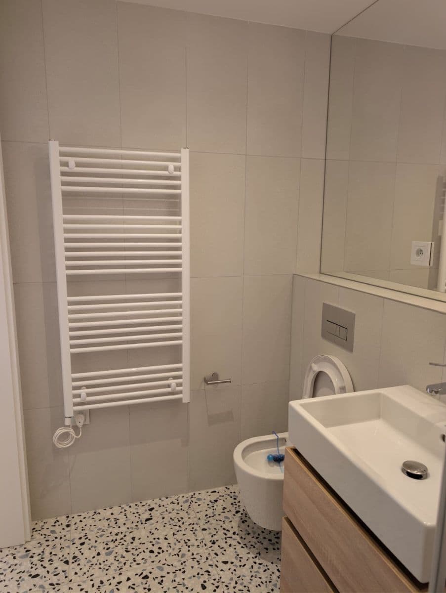 Studio flat to rent, 29 m², U Komína, Prague, Prague Studio flat to rent, 29 m², U Komína, Prague, Prague