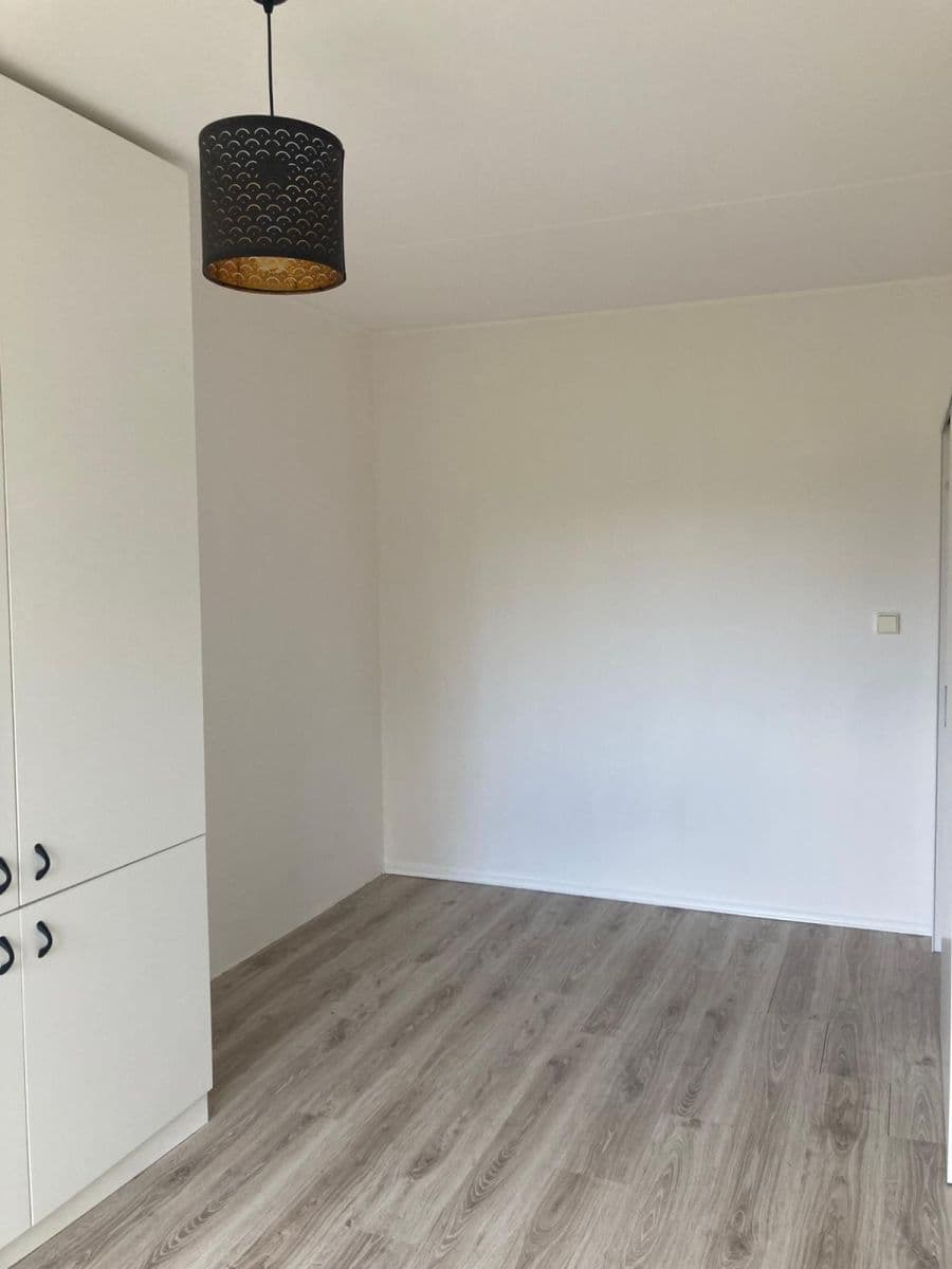 1 bedroom with open-plan kitchen flat to rent, 45 m², Urbánkova, Prague, Prague 1 bedroom with open-plan kitchen flat to rent, 45 m², Urbánkova, Prague, Prague